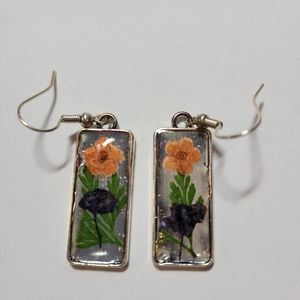 Floral earrings.